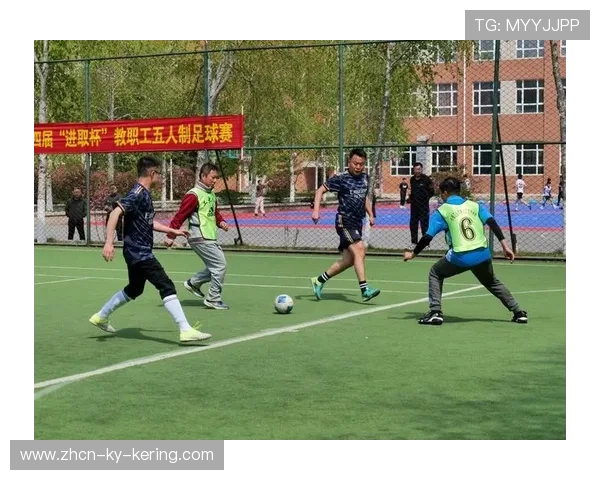 室内五人制足球反击速度极快，点燃激情与速度的碰撞